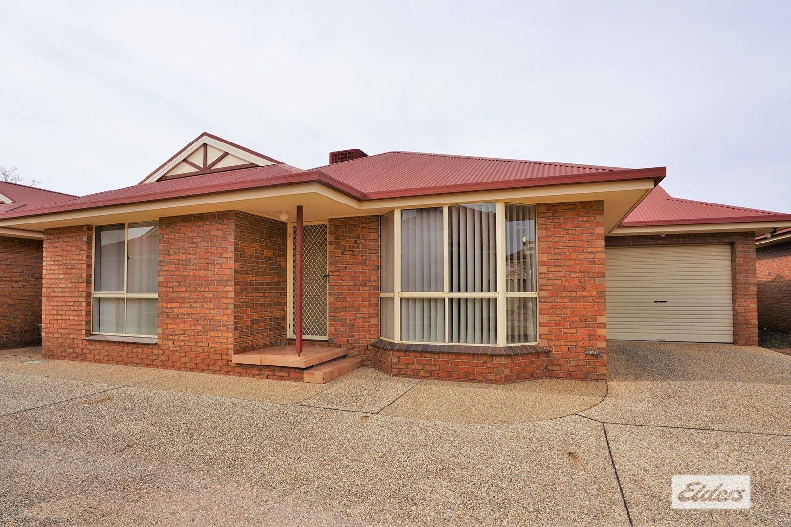 2/10-12 Erskine Road, Griffith NSW 2680, Image 0