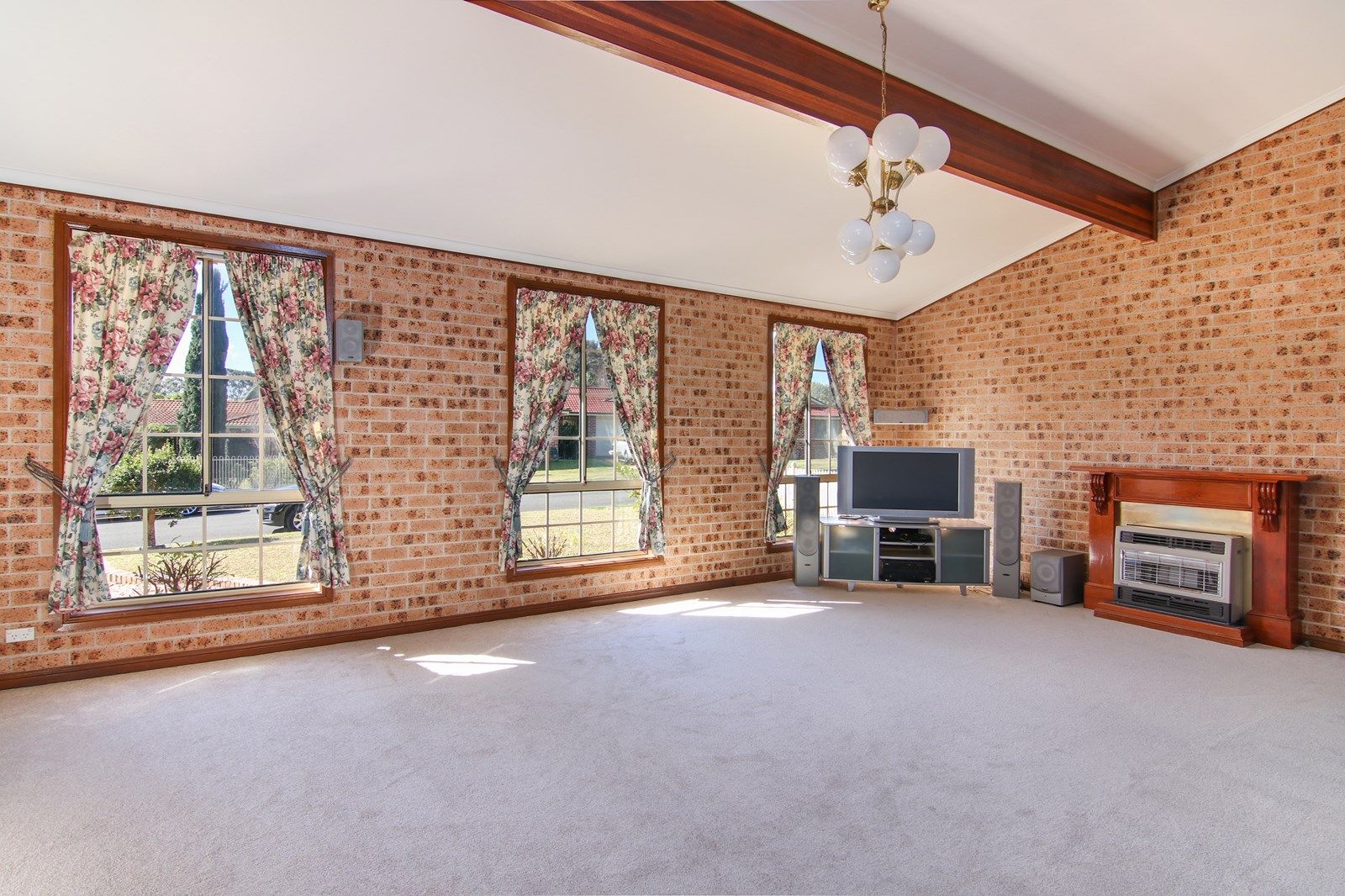 13 Timms Place, Horsley NSW 2530, Image 2