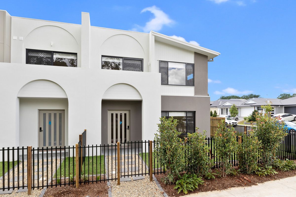 4 bedrooms Terrace in 1 Coventry Lane JOYNER QLD, 4500