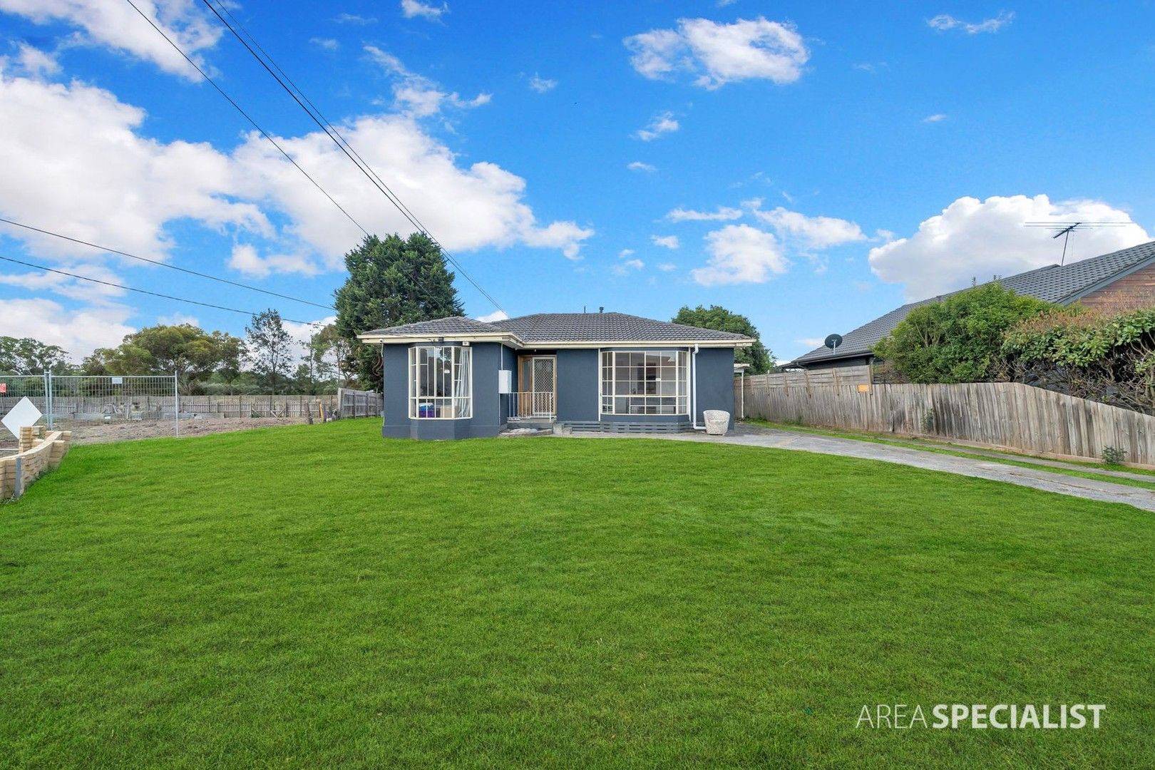 3 bedrooms House in 60 Scarlet Drive DOVETON VIC, 3177