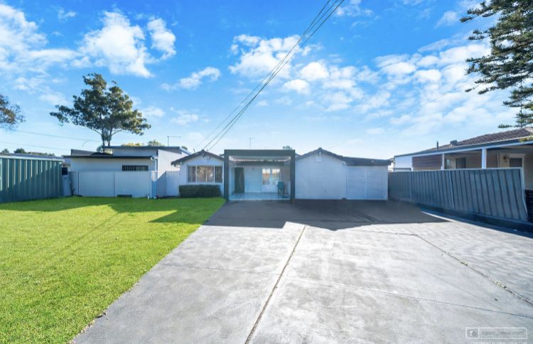 5 bedrooms House in 5 Shields Road COLYTON NSW, 2760