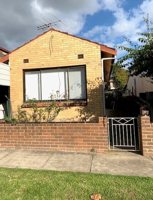 2 bedrooms House in 10 Murray Street MOONEE PONDS VIC, 3039