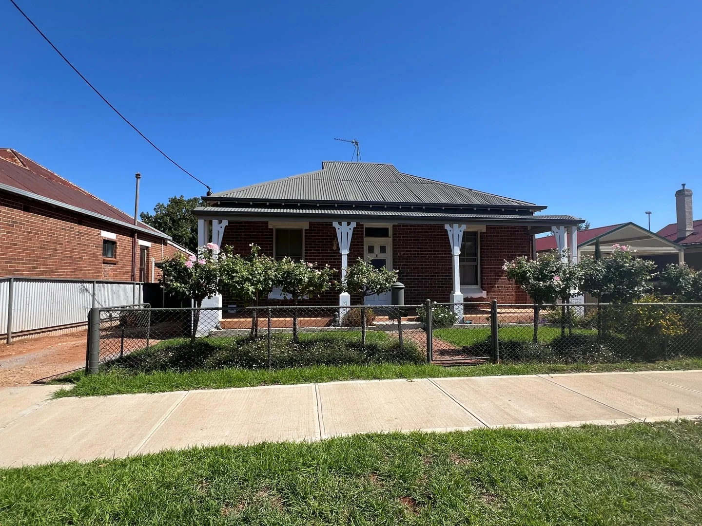 Primary image of 134 Asquith St, Temora NSW 2666