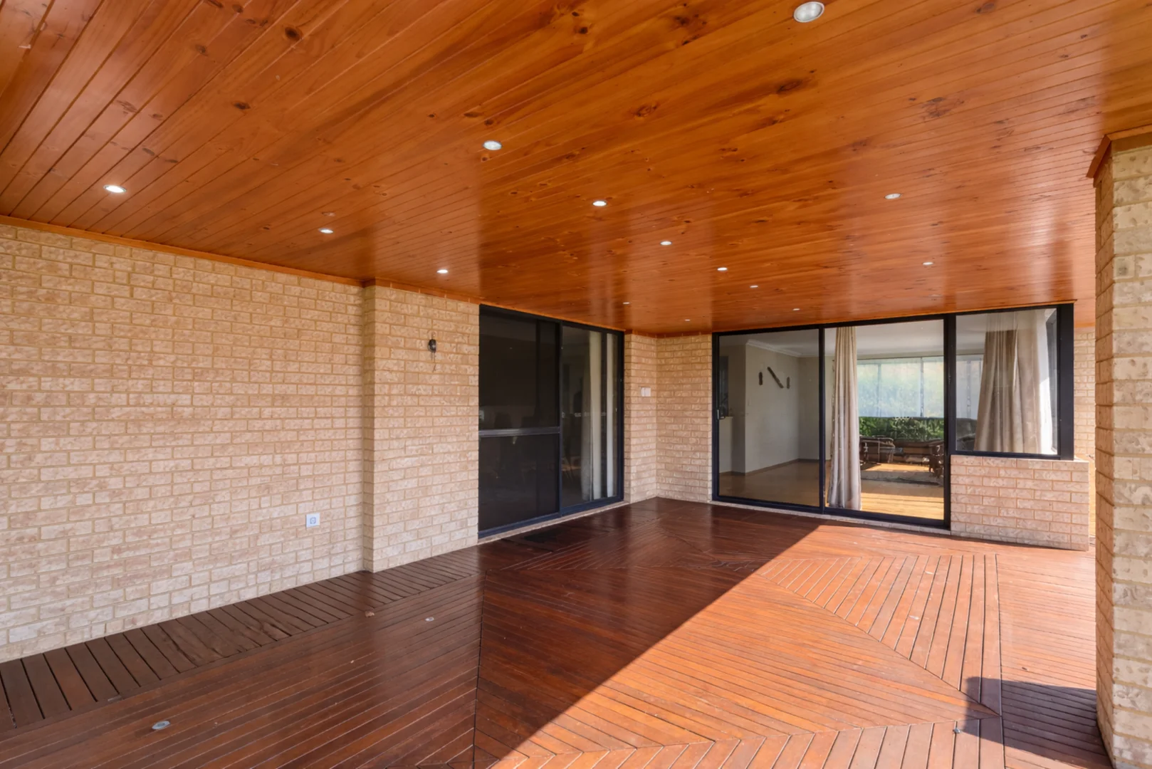 Additional image 22 of 27 Kingsland Loop, Canning Vale WA 6155