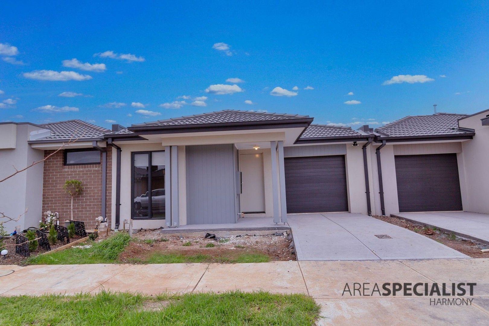 2 bedrooms House in 37 Journey Drive FRASER RISE VIC, 3336