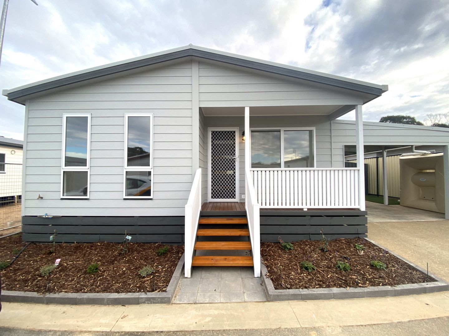 2 bedrooms Apartment / Unit / Flat in 131/761 McIvor Highway JUNORTOUN VIC, 3551