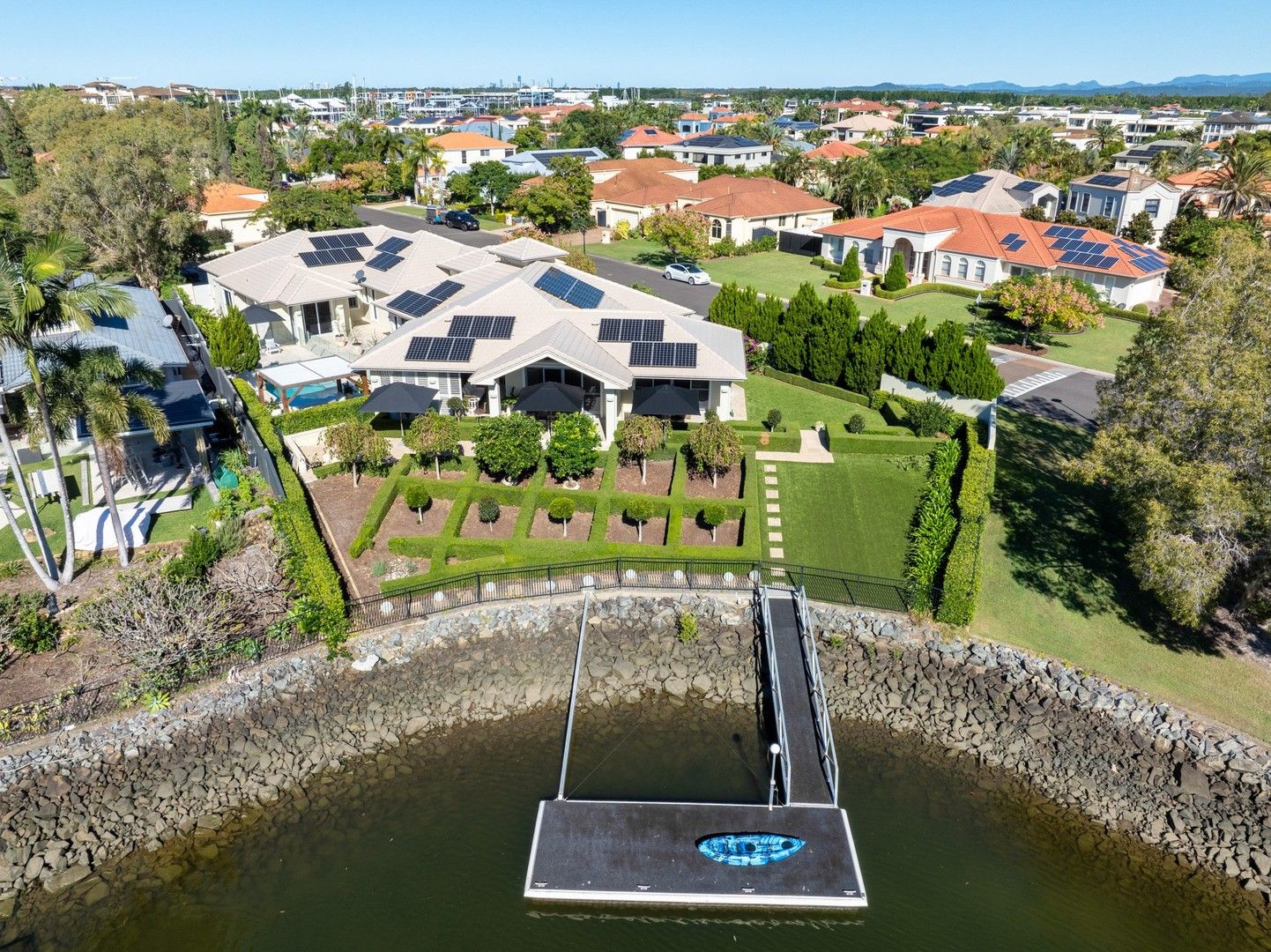 1090 Killymoon Drive, Hope Island QLD 4212, Image 0