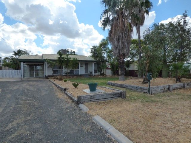 3 bedrooms House in 81 Miscamble Street ROMA QLD, 4455