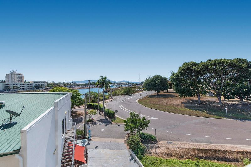 2 bedrooms Apartment / Unit / Flat in 301/81 Palmer Street SOUTH TOWNSVILLE QLD, 4810