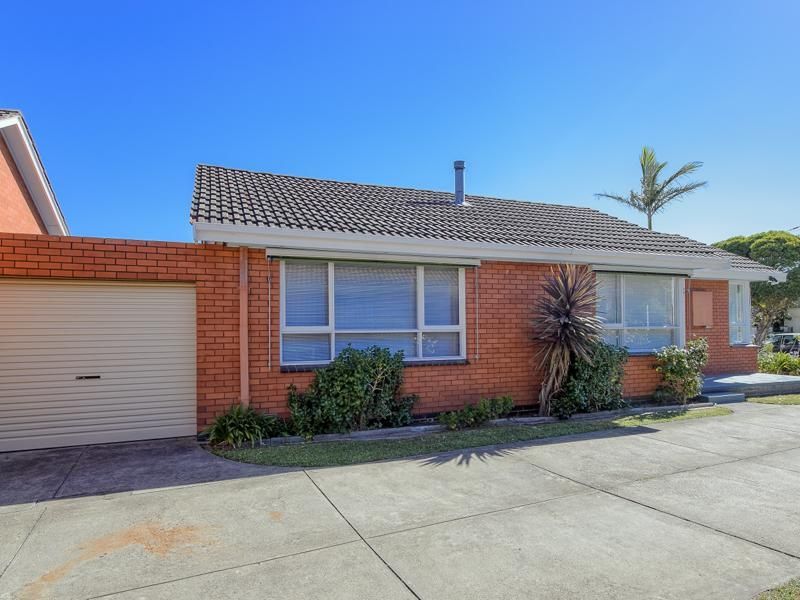 2 bedrooms Apartment / Unit / Flat in 1/61 Milan Street MENTONE VIC, 3194