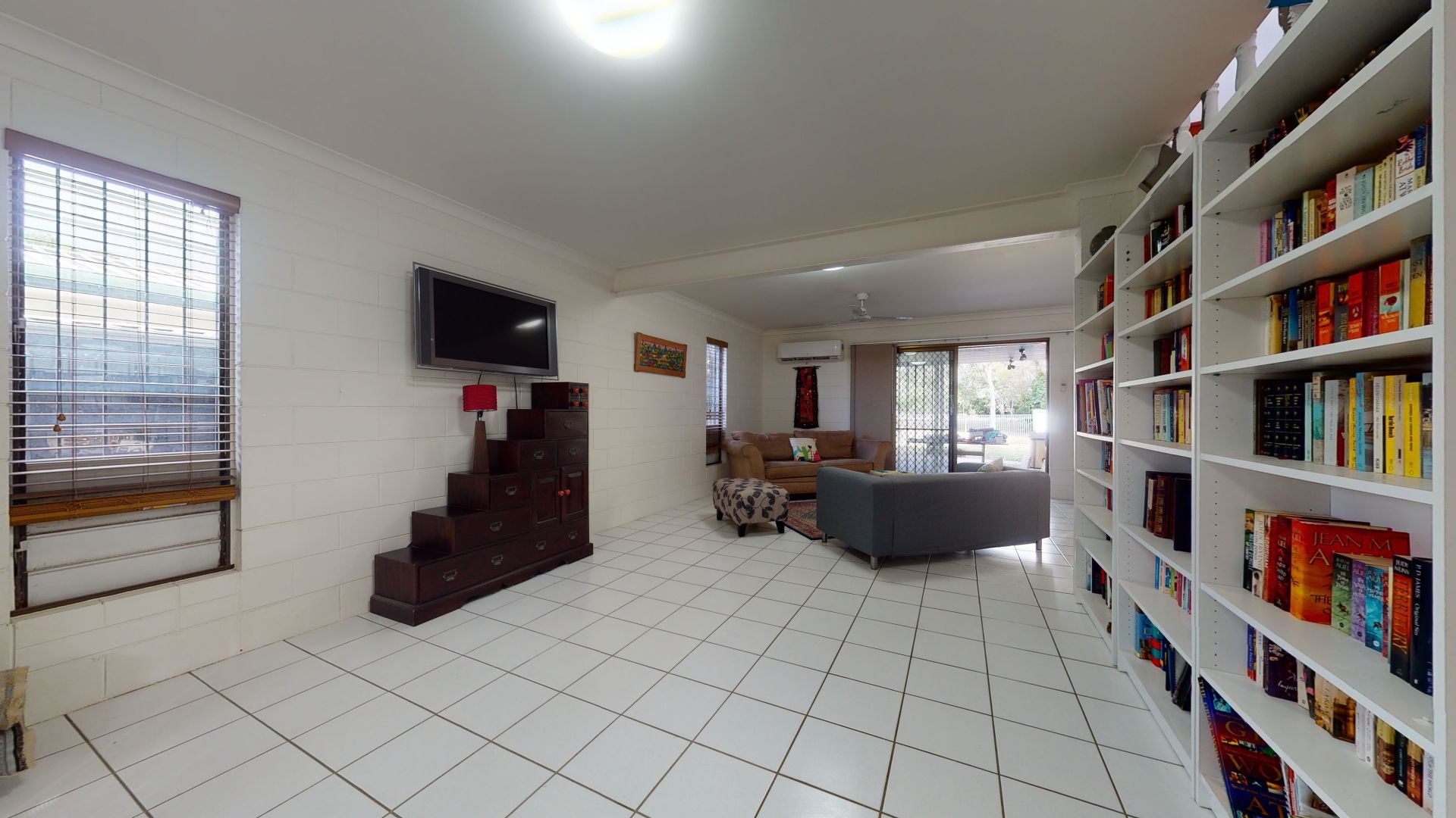 19 Adelong Drive, Cranbrook QLD 4814, Image 2