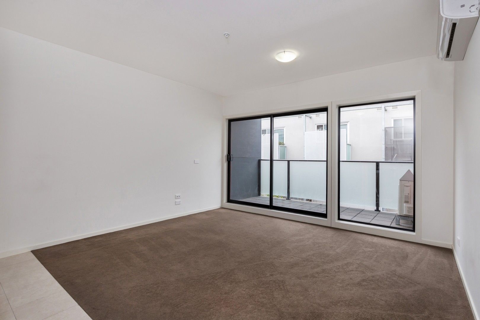 306/10 Bruce Street, Box Hill VIC 3128, Image 2