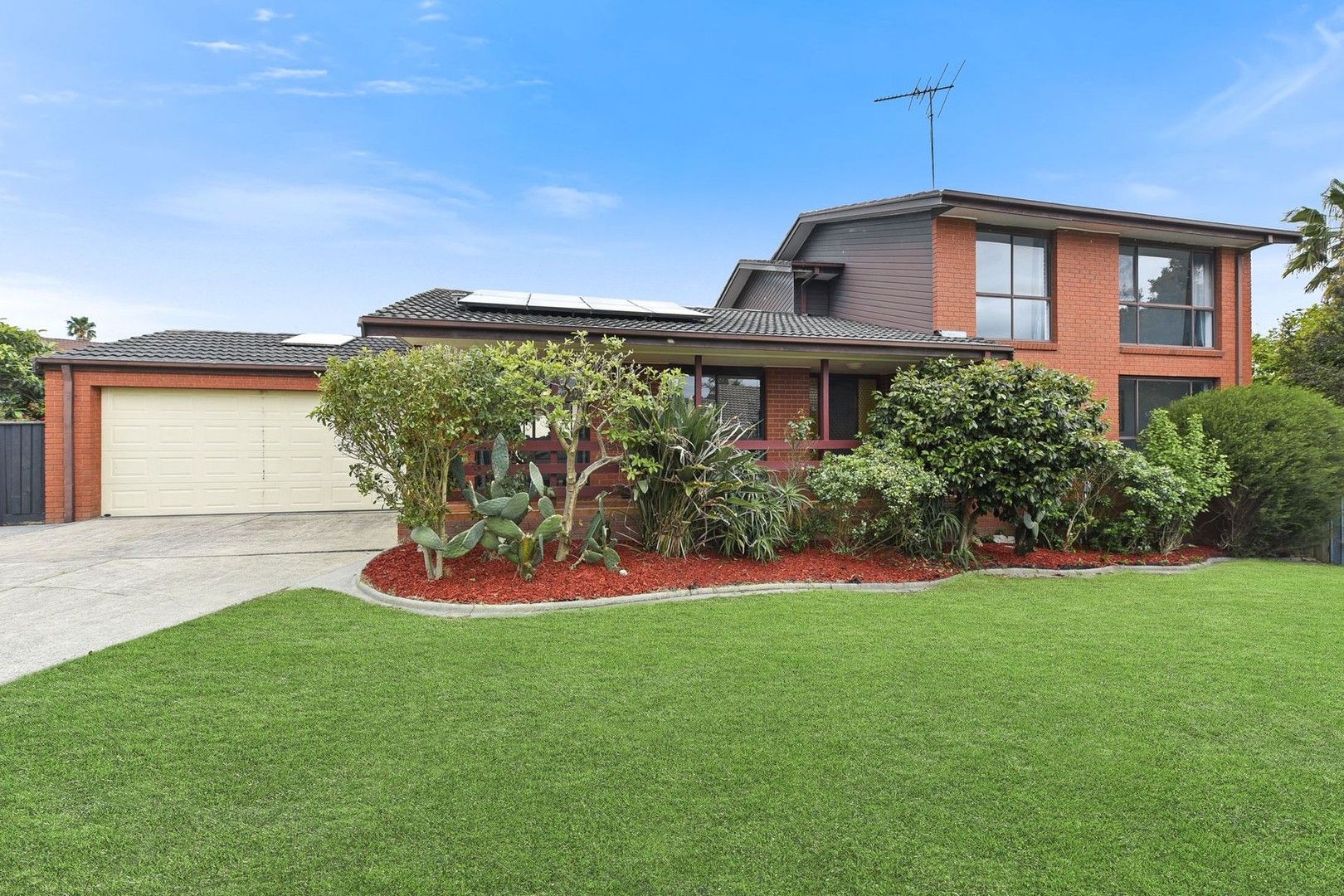 12 Plumpton Court, Endeavour Hills VIC 3802, Image 0