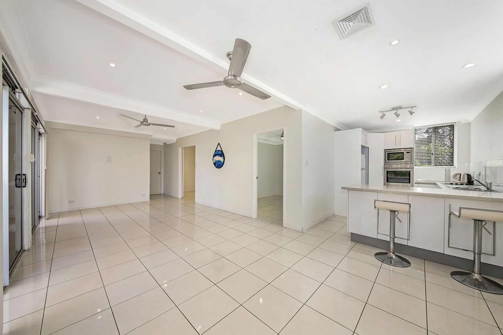 16 Omeo Street, Macgregor QLD 4109 Apartment For Rent Domain