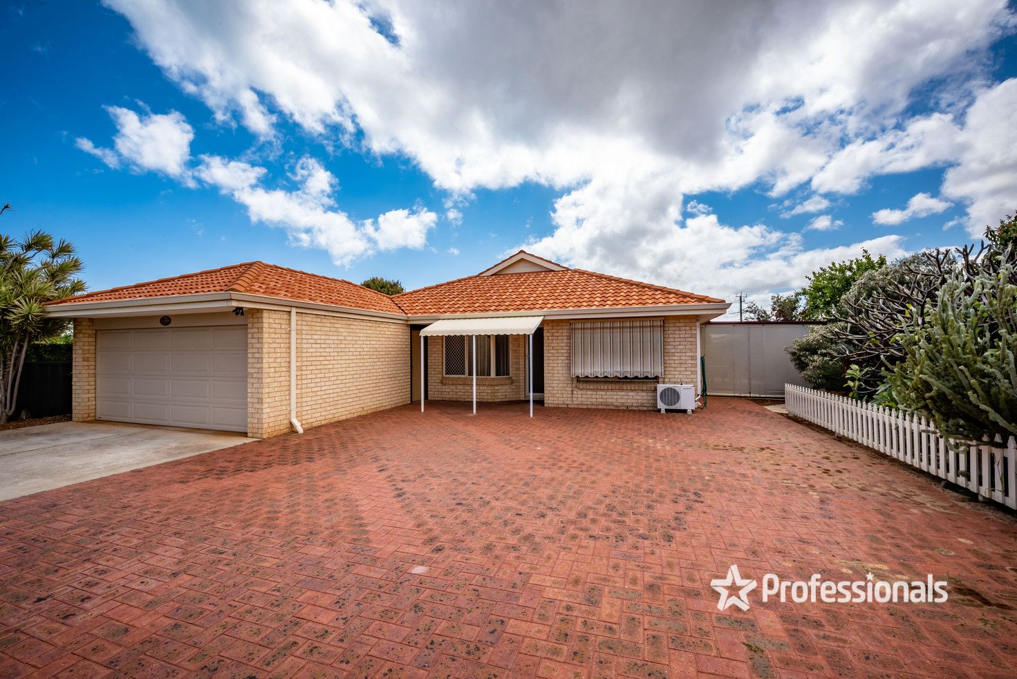 2/269 Third Street, Wonthella WA 6530, Image 0