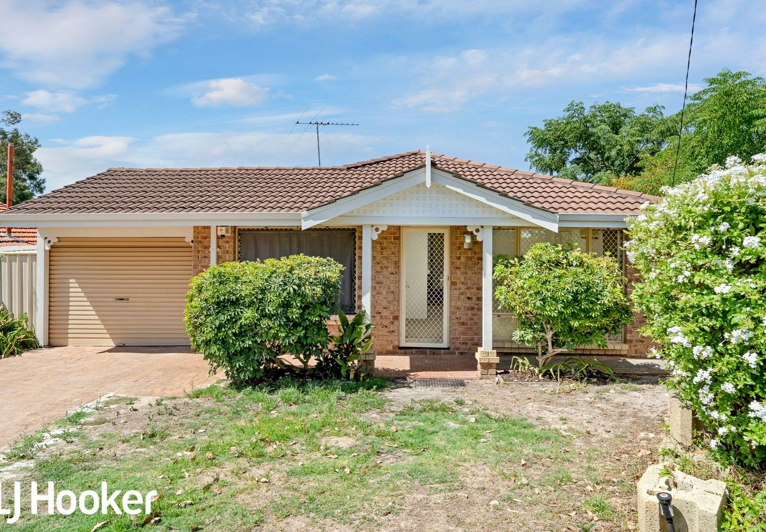 4 bedrooms House in 26A Lowes Street CLOVERDALE WA, 6105