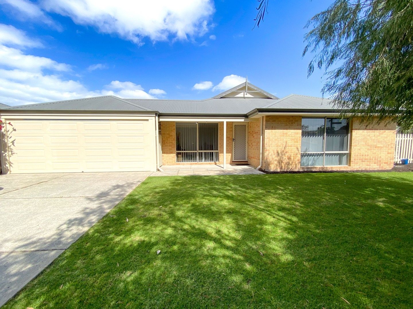 3 bedrooms House in 30B GARFIELD DRIVE AUSTRALIND WA, 6233