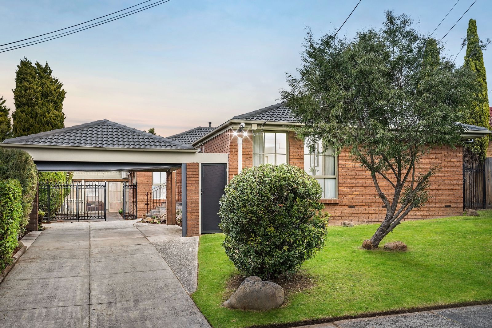 42 Chivalry Avenue, Glen Waverley VIC 3150