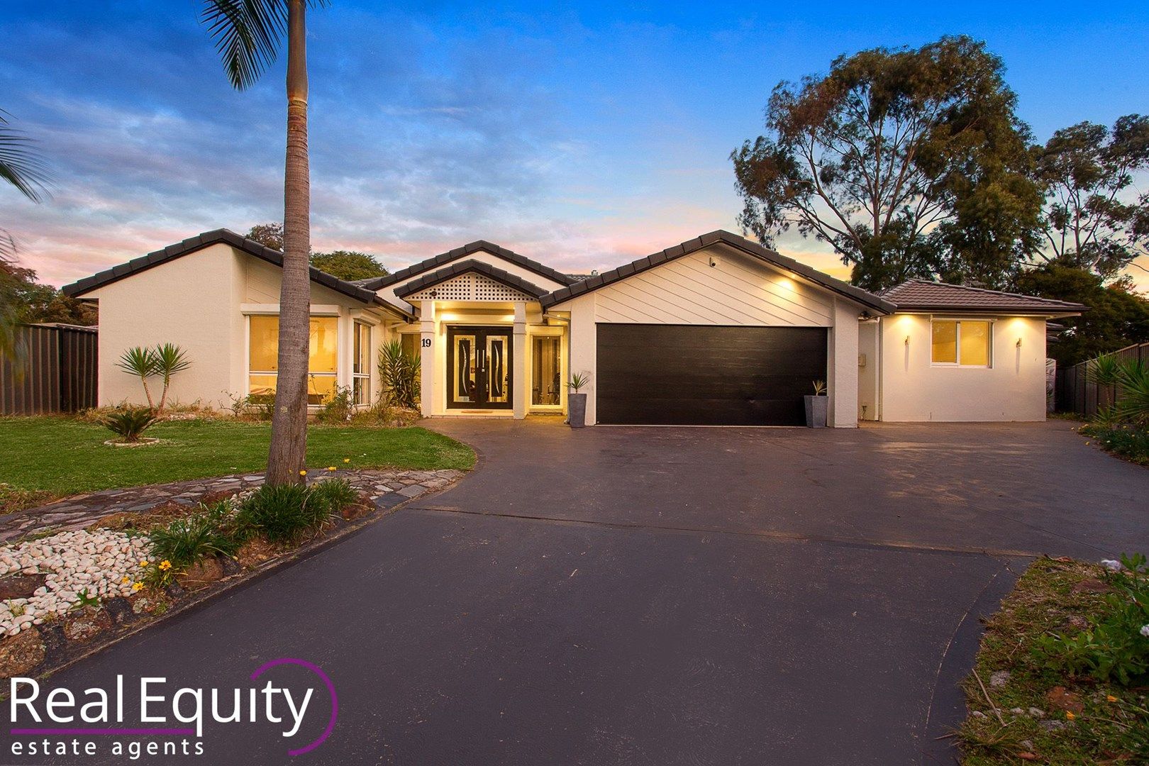 19 Baileyana Court, Wattle Grove NSW 2173, Image 0