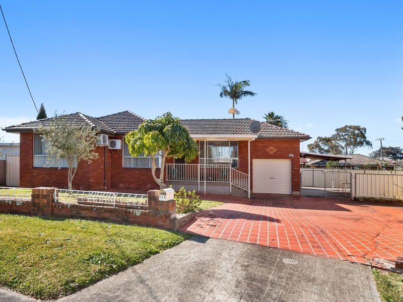 11a Julianne Place, Canley Heights NSW 2166, Image 0