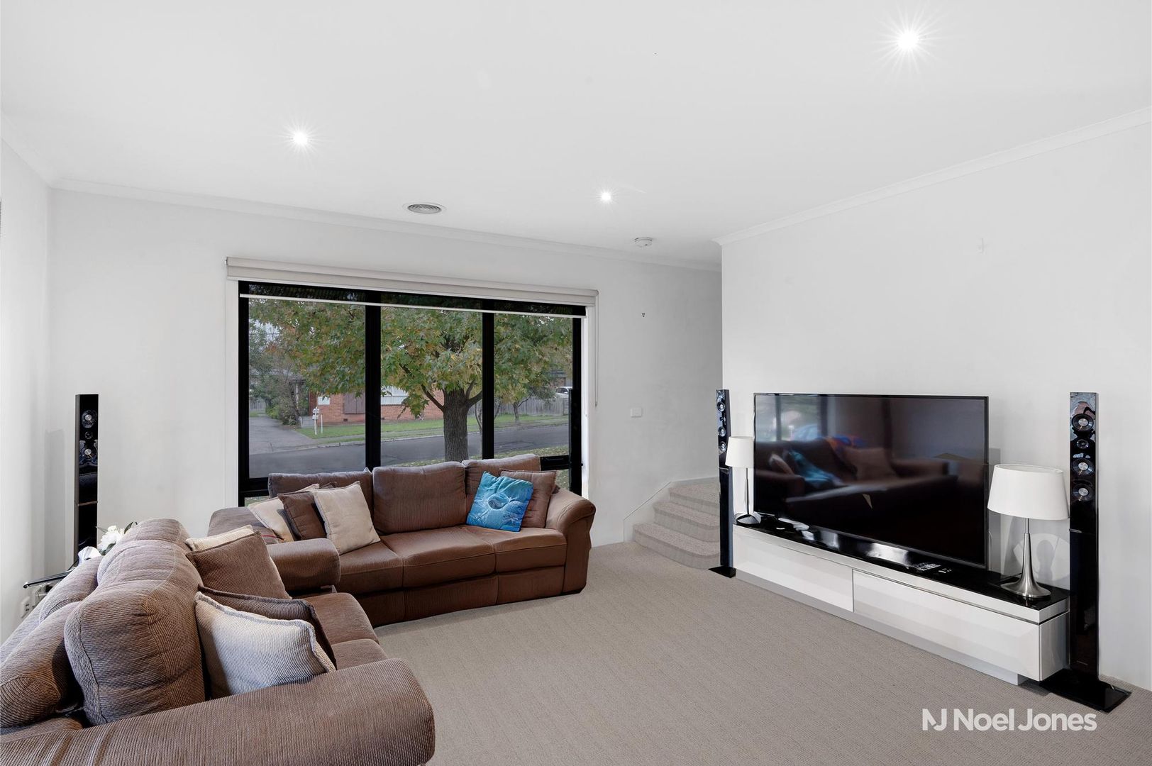 1/2 Kenneth Road, Bayswater VIC 3153, Image 2