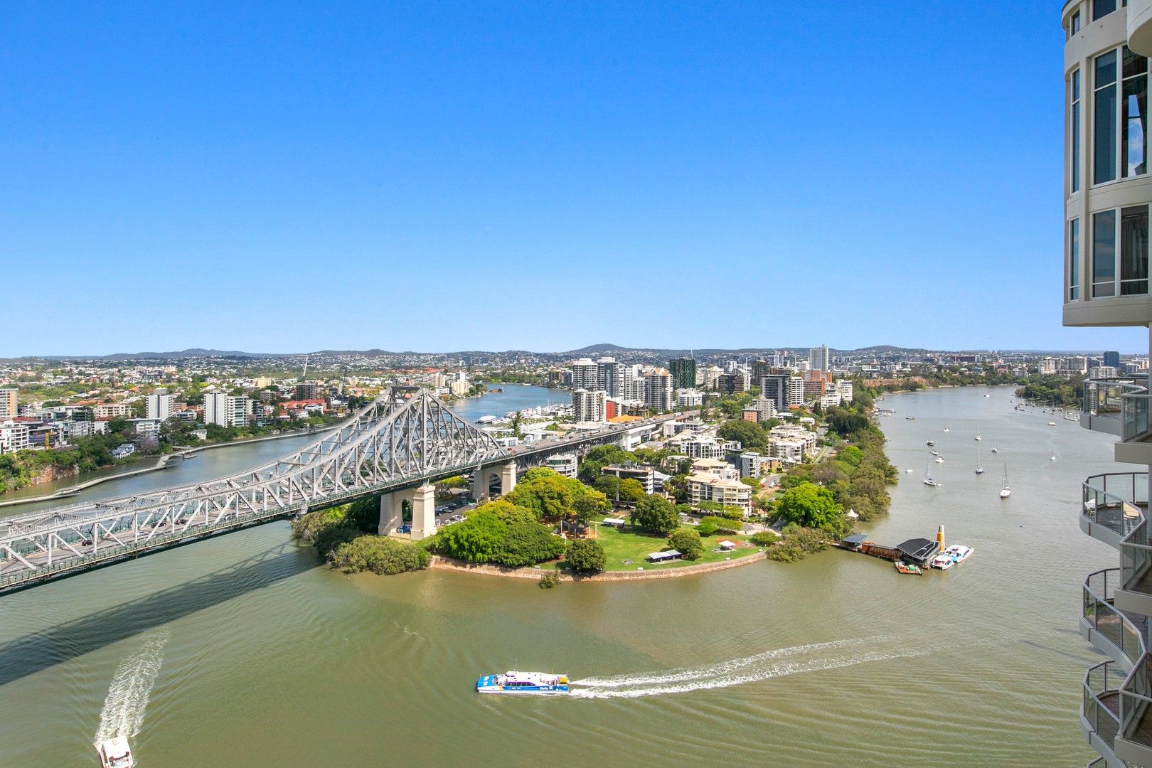 2 bedrooms Apartment / Unit / Flat in 277/82 Boundary Street BRISBANE CITY QLD, 4000