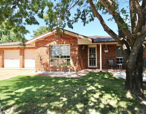 11 Cianfrano Place, Orange NSW 2800