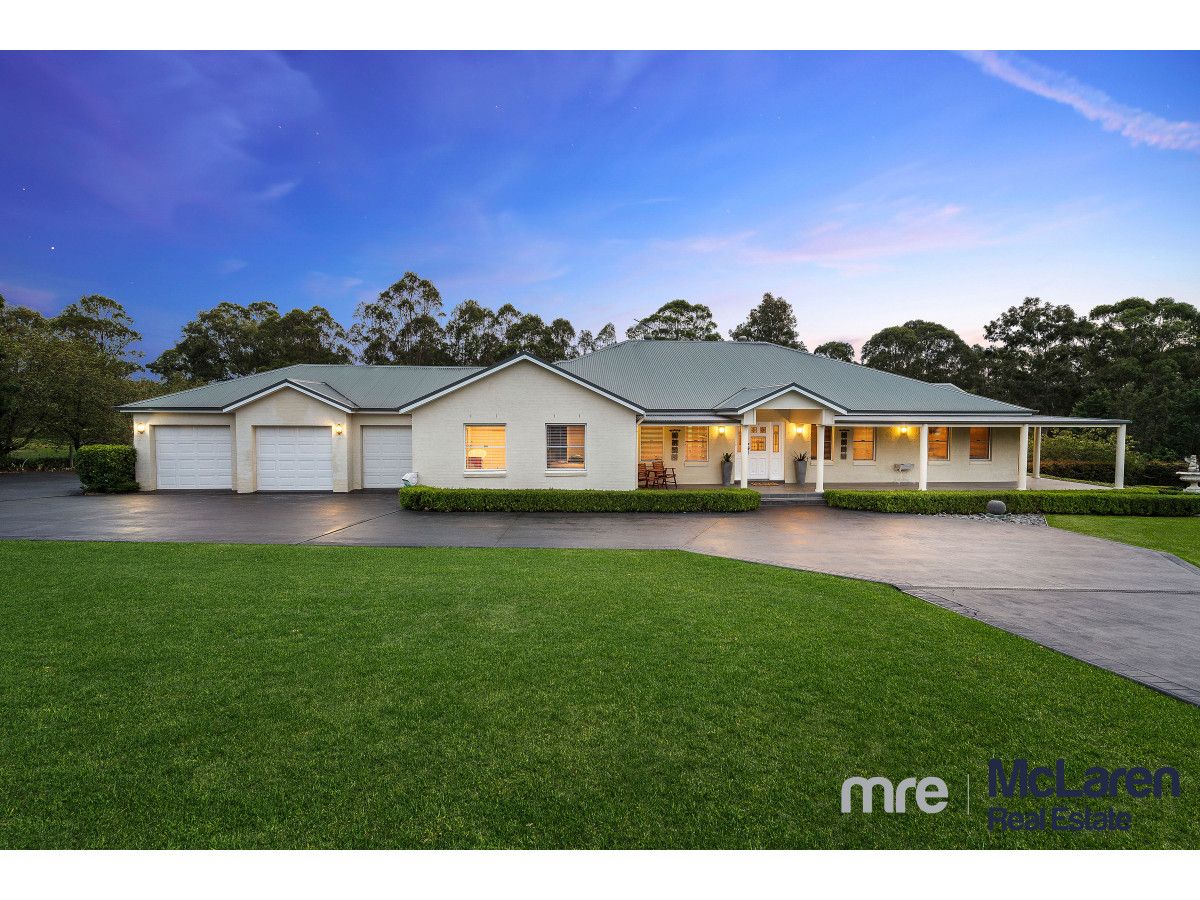 5 Benwerrin Crescent, Grasmere NSW 2570, Image 0