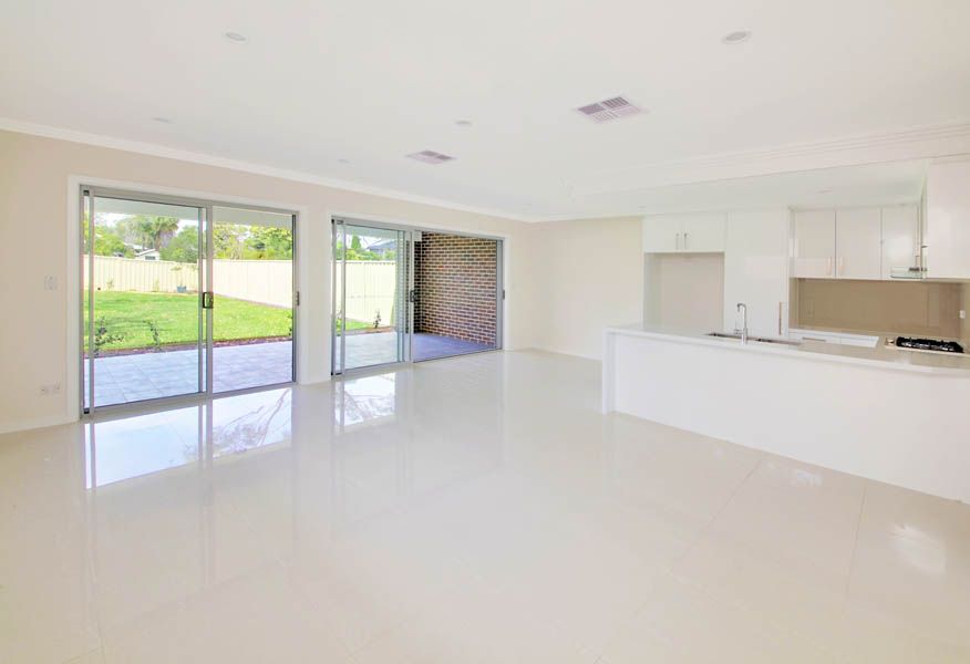 12A Second Ave, TOONGABBIE NSW 2146, Image 2