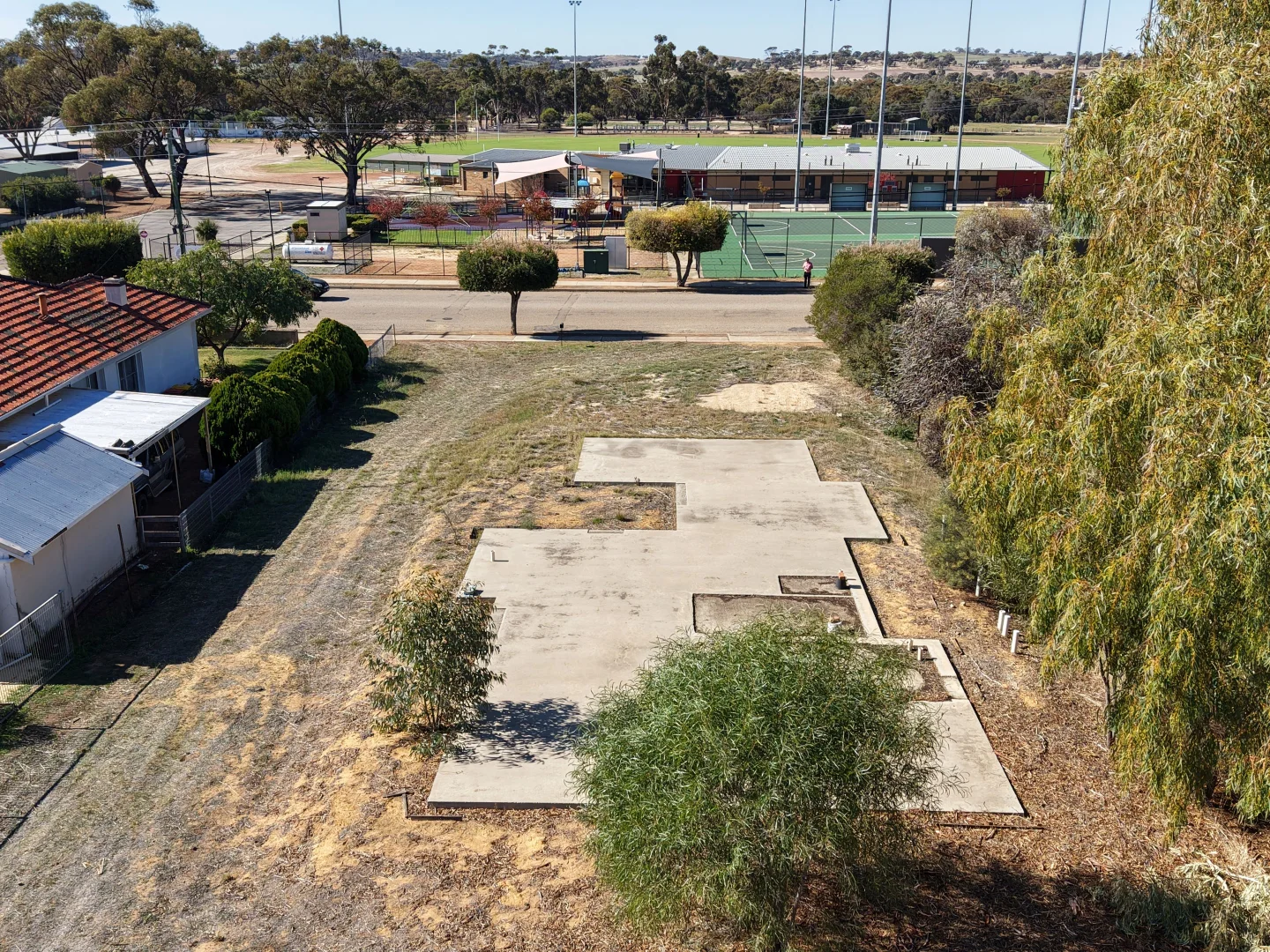 Image 4