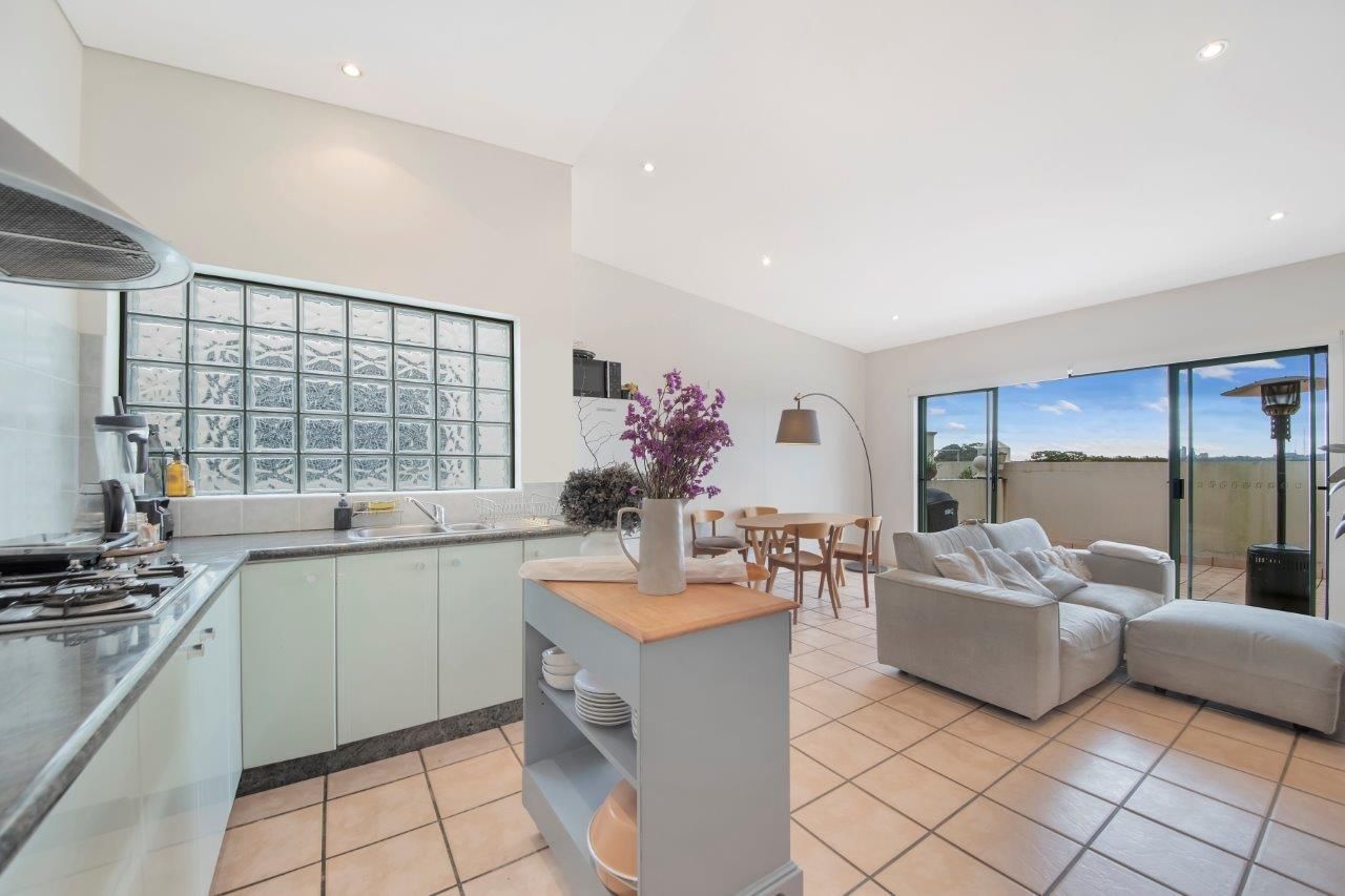 2 bedrooms Apartment / Unit / Flat in 2/350-352 Darling Street BALMAIN NSW, 2041