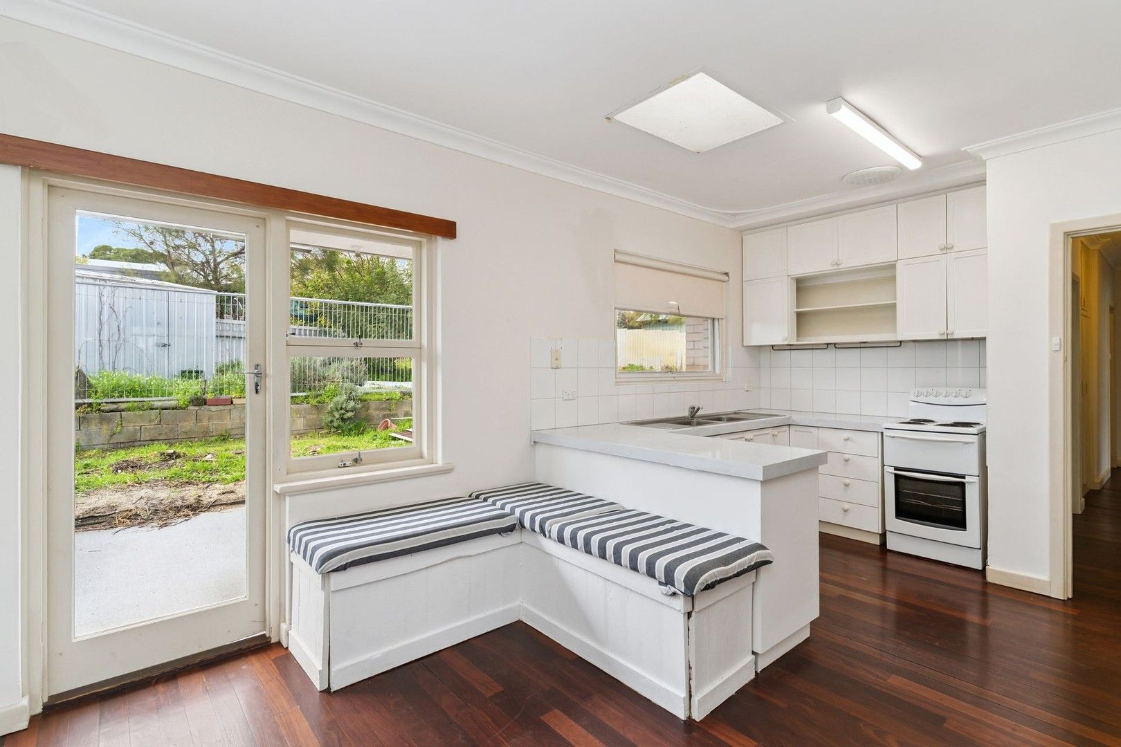 3 bedrooms House in 61 Cornwall Street DIANELLA WA, 6059