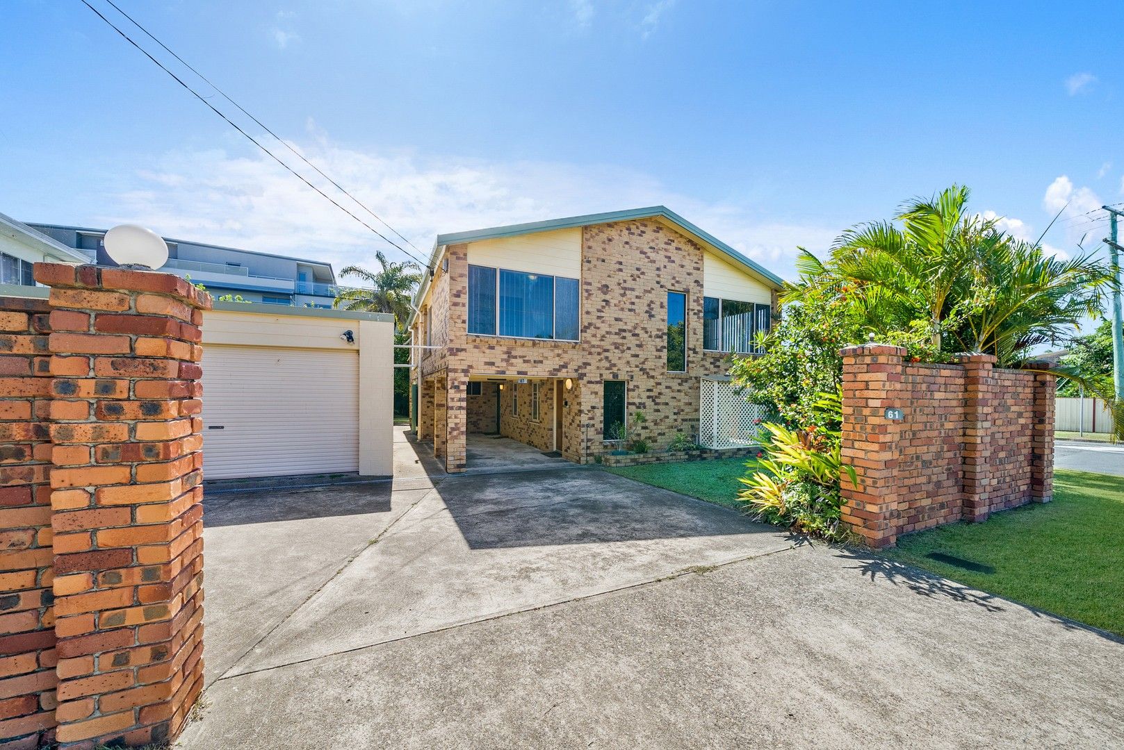 3 bedrooms House in 61 Kate Street WOODY POINT QLD, 4019