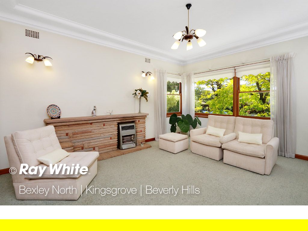 15 Kooemba Road, Beverly Hills NSW 2209, Image 2