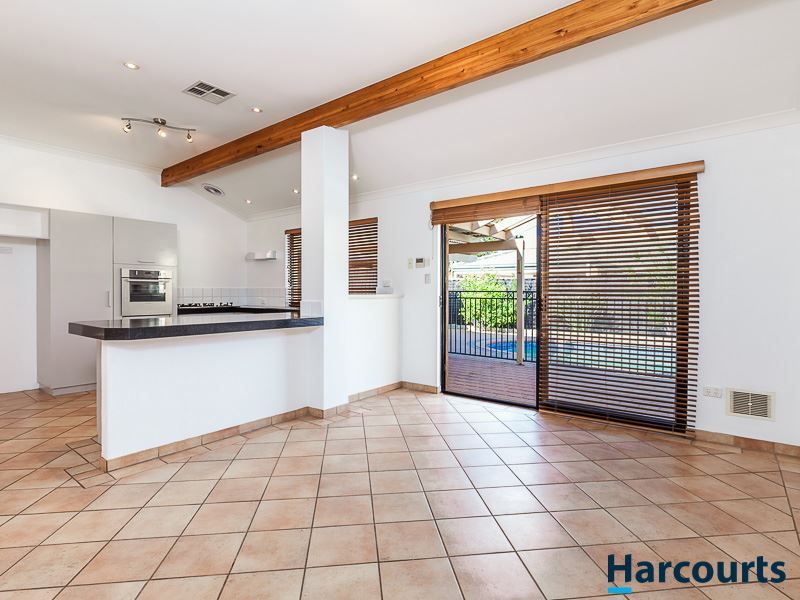 11 Brunel Court, Currambine WA 6028, Image 2