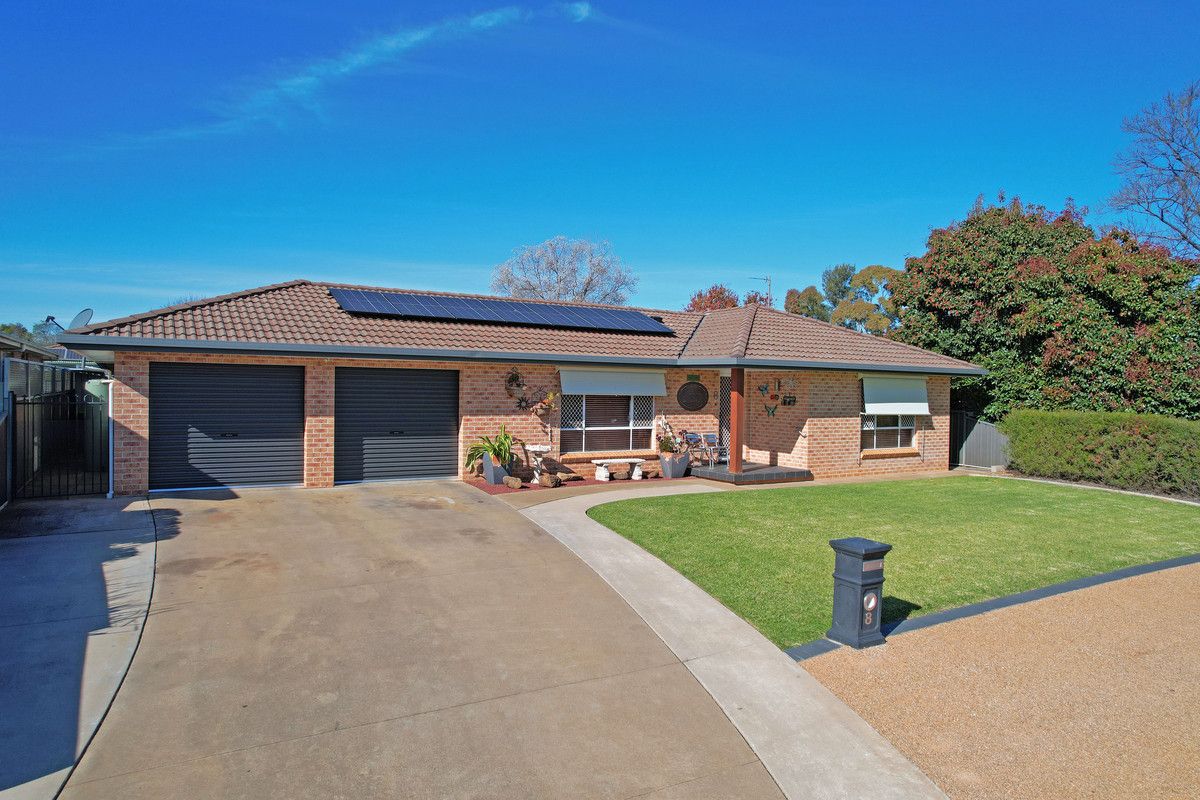 4 bedrooms House in 8 Edinburgh Avenue DUBBO NSW, 2830