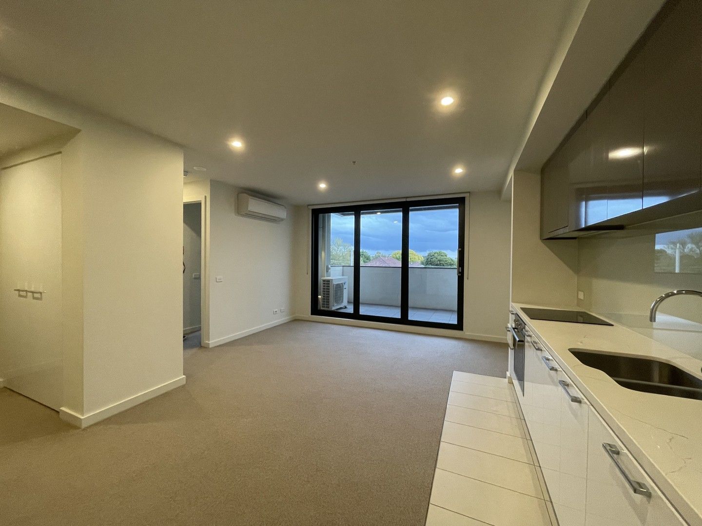 2 bedrooms Apartment / Unit / Flat in unit 308a/399 Burwood Highway BURWOOD VIC, 3125