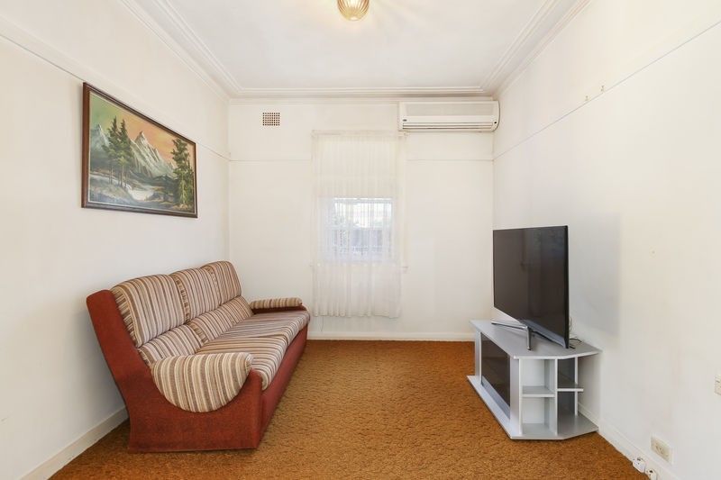 1 Preston Avenue Tamworth Nsw 2340 Domain