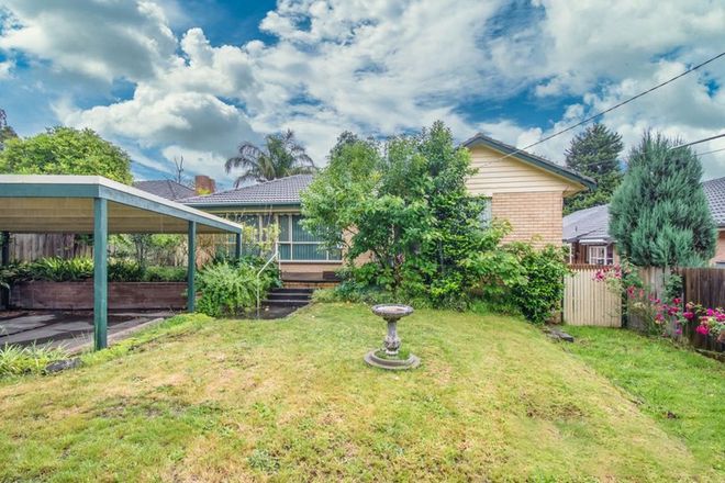 Picture of 33 Kirrawee Avenue, WANTIRNA SOUTH VIC 3152