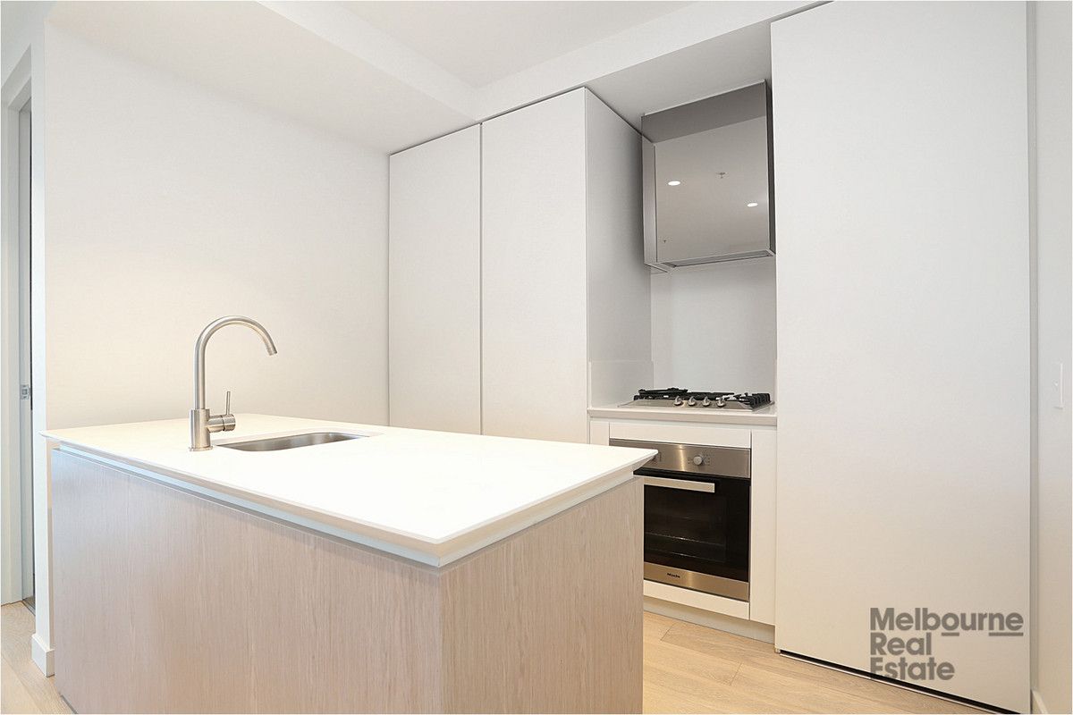 2 bedrooms Apartment / Unit / Flat in 5202/135 A'Beckett Street MELBOURNE VIC, 3000