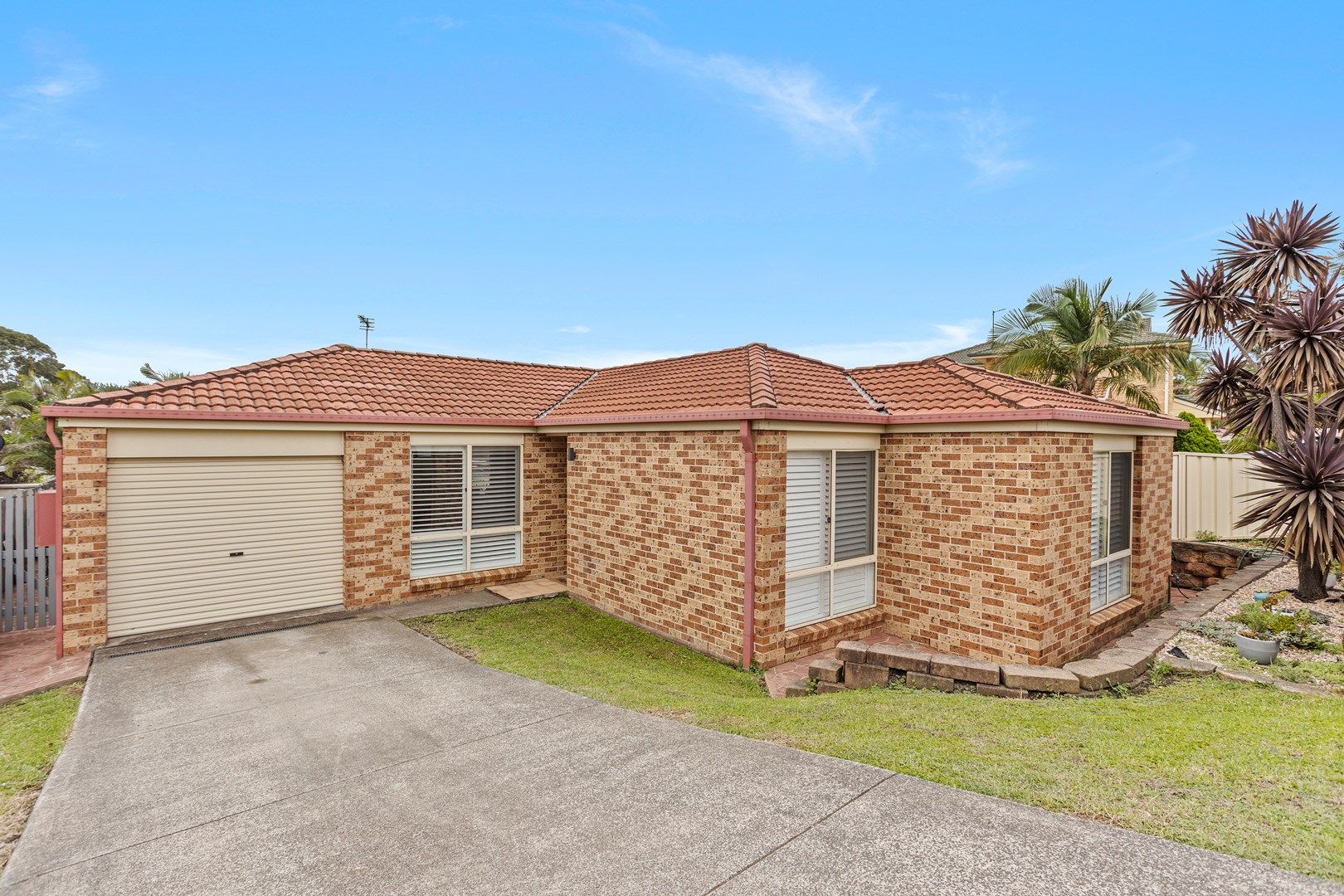 42 Tuggerah Circuit, Flinders NSW 2529, Image 0