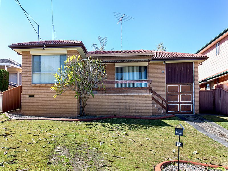 15 Whitemore Avenue, Georges Hall NSW 2198, Image 0