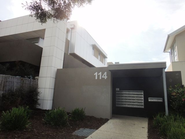 2 bedrooms Apartment / Unit / Flat in 32/114 Mason Street NEWPORT VIC, 3015