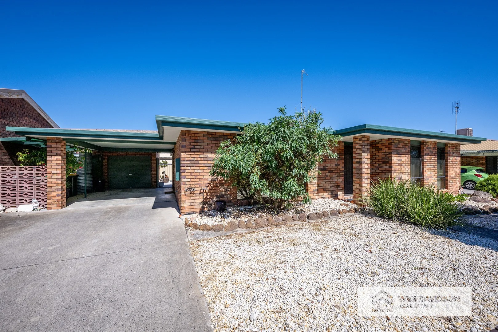 2/14 Brierwood Court, Horsham VIC 3400