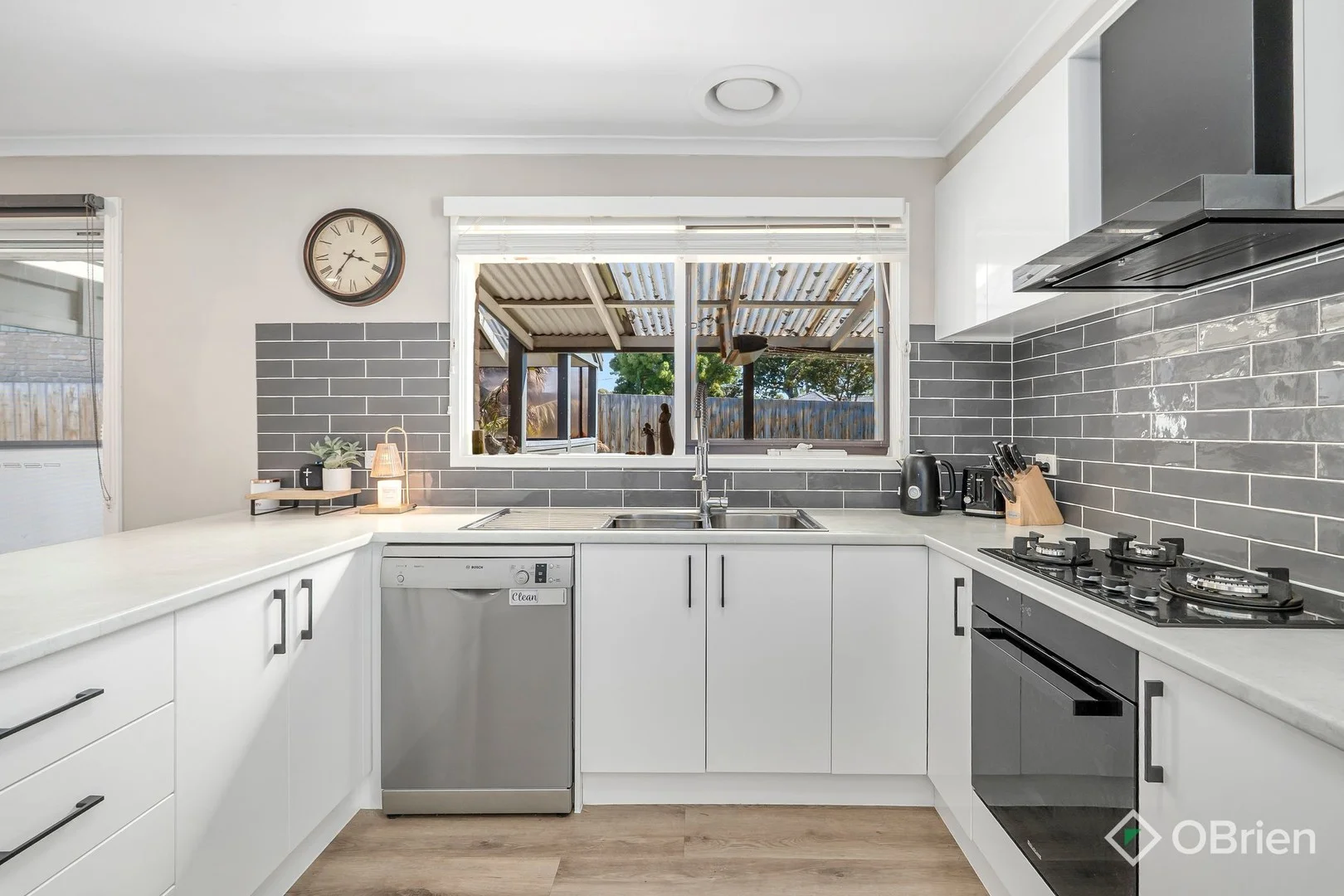 Additional image 4 of 1 Heyington Court, Somerville VIC 3912