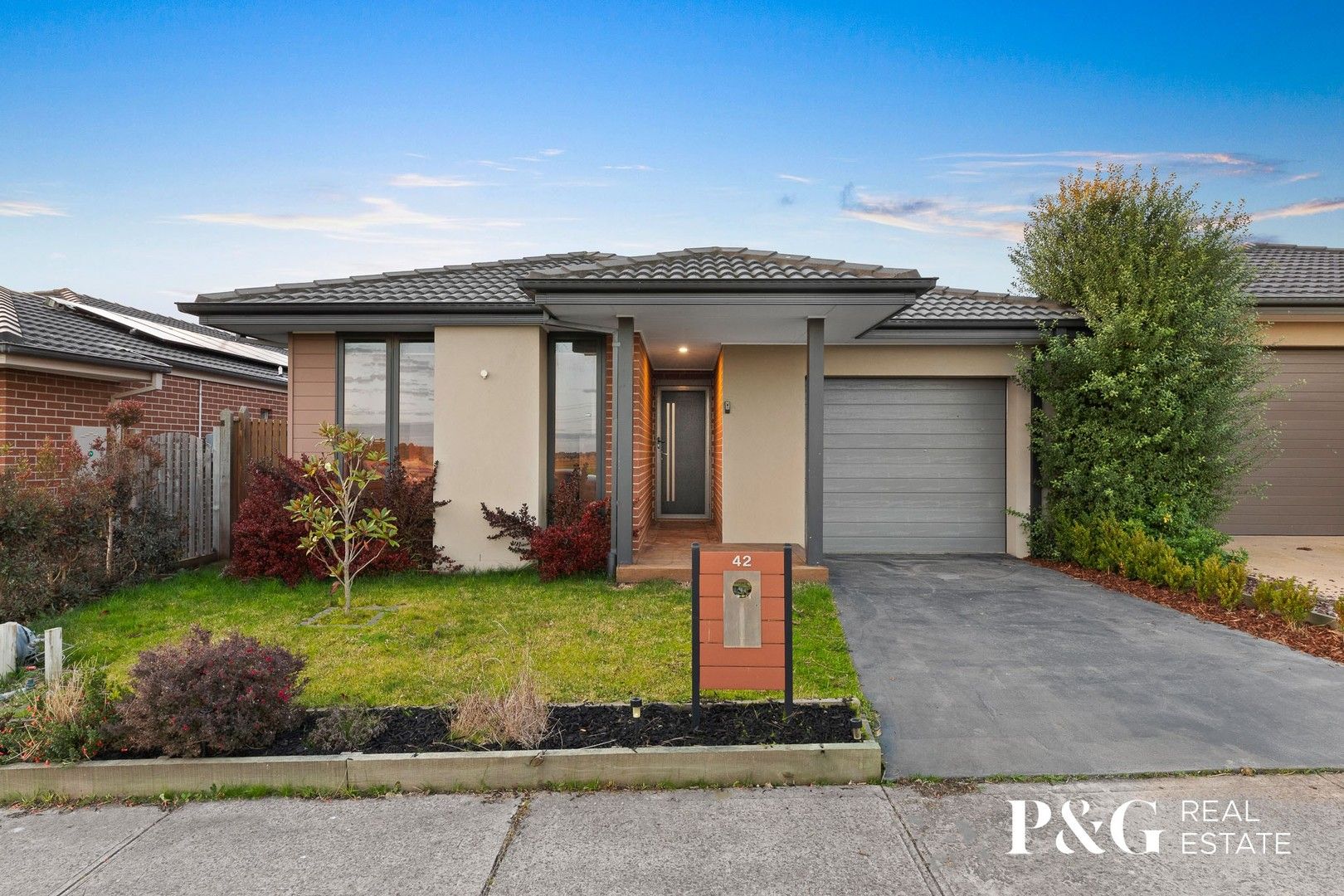 3 bedrooms House in 42 Picnic Avenue CLYDE NORTH VIC, 3978