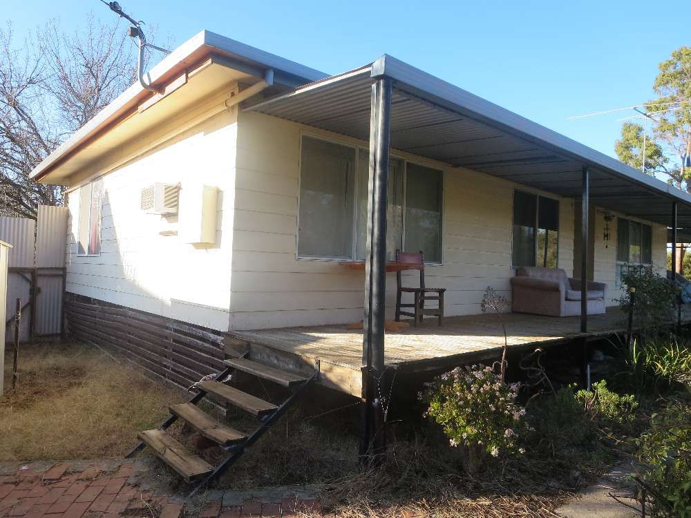 85 Howlong Road, BURRUMBUTTOCK NSW 2642, Image 2