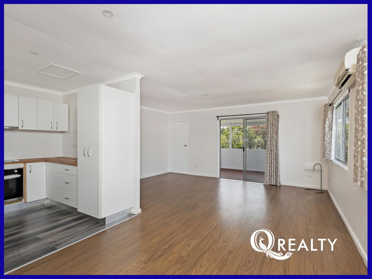 21 Elm Avenue, Woodridge QLD 4114, Image 2