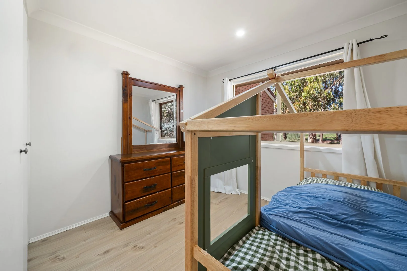 Additional image 9 of 60 Byron Court, Phillip ACT 2606