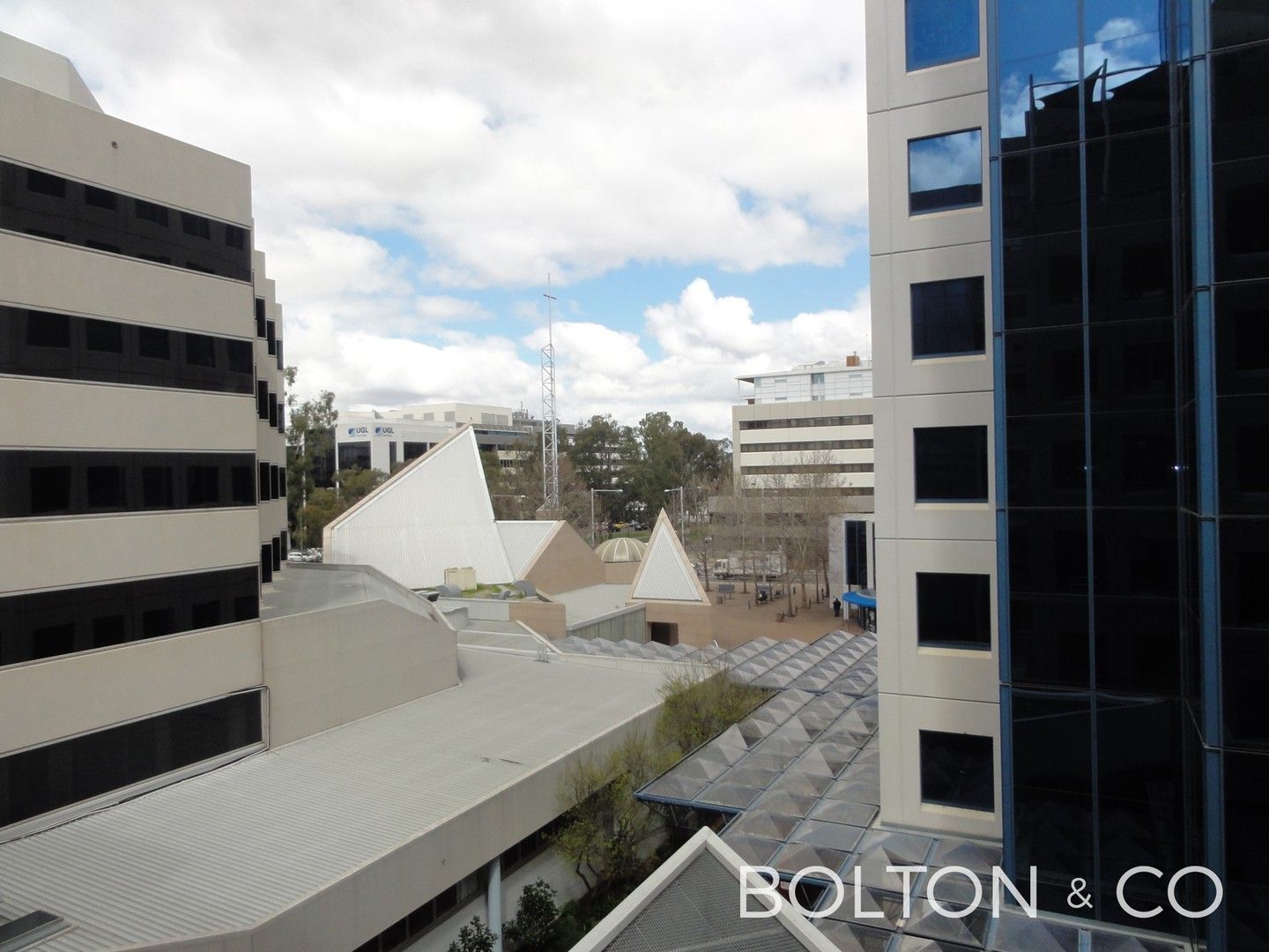 2 bedrooms Apartment / Unit / Flat in 310/16 Moore St CITY ACT, 2601